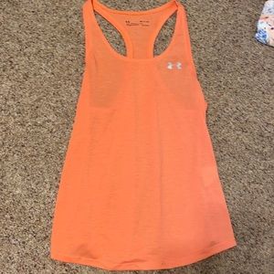 Under armor tank size small